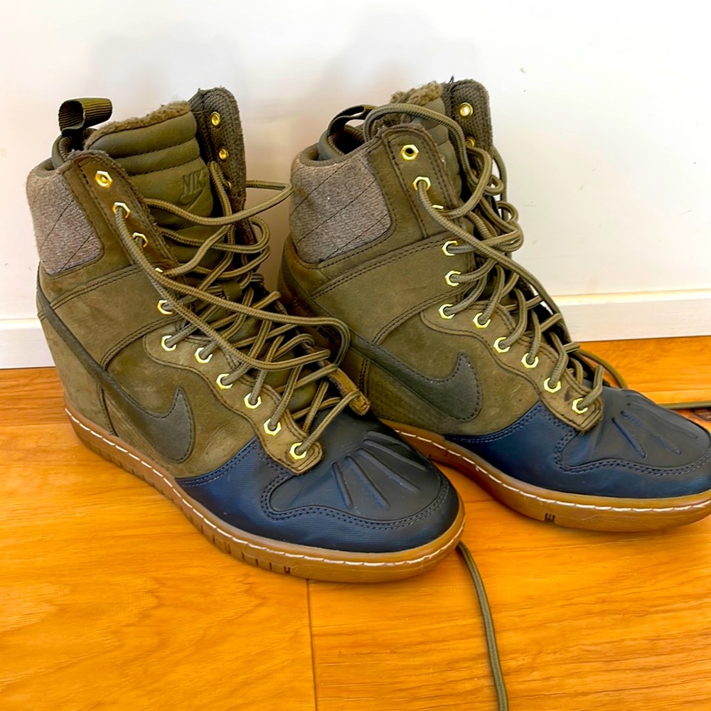 Nike sky high dunk winter sneakers
